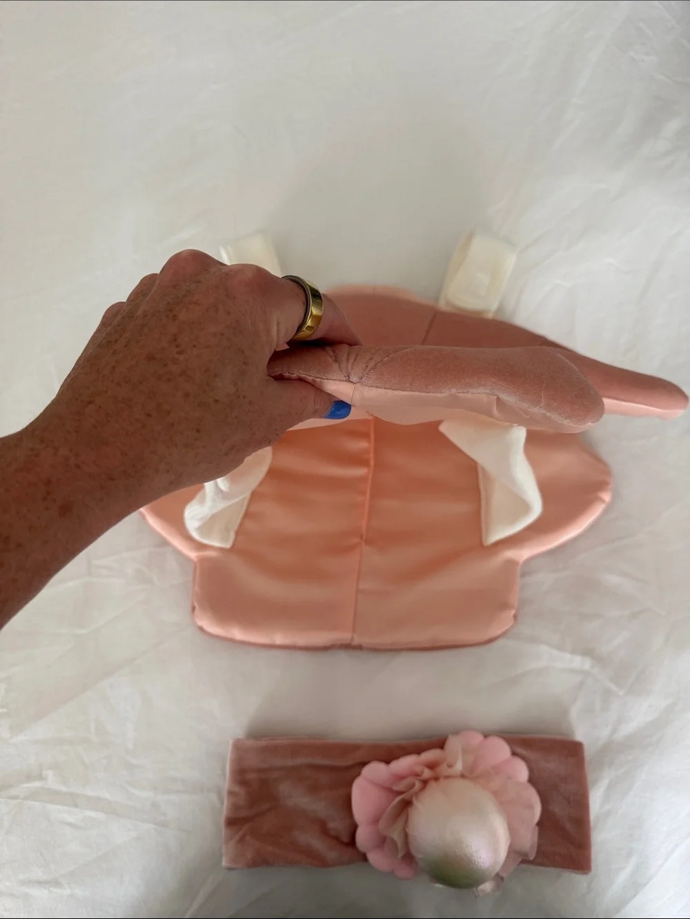 Pottery Barn Kids baby shell costume 12/24months - Picture 5 of 5